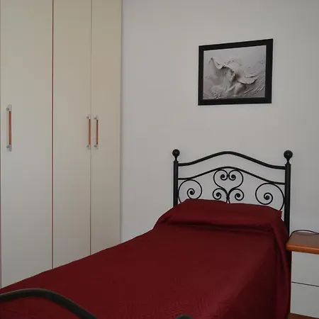 Casa Vacanze I Ginepri אולביה